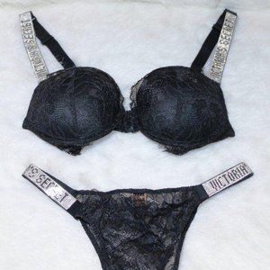 VERY SEXY Shine Strap Lace Push-up Bra - NWT